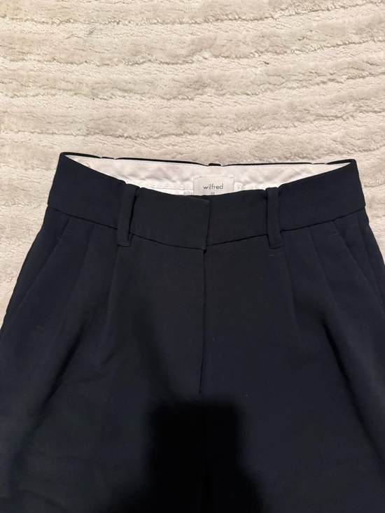 Aritzia Black Effortless Pants - Picture 2 of 3